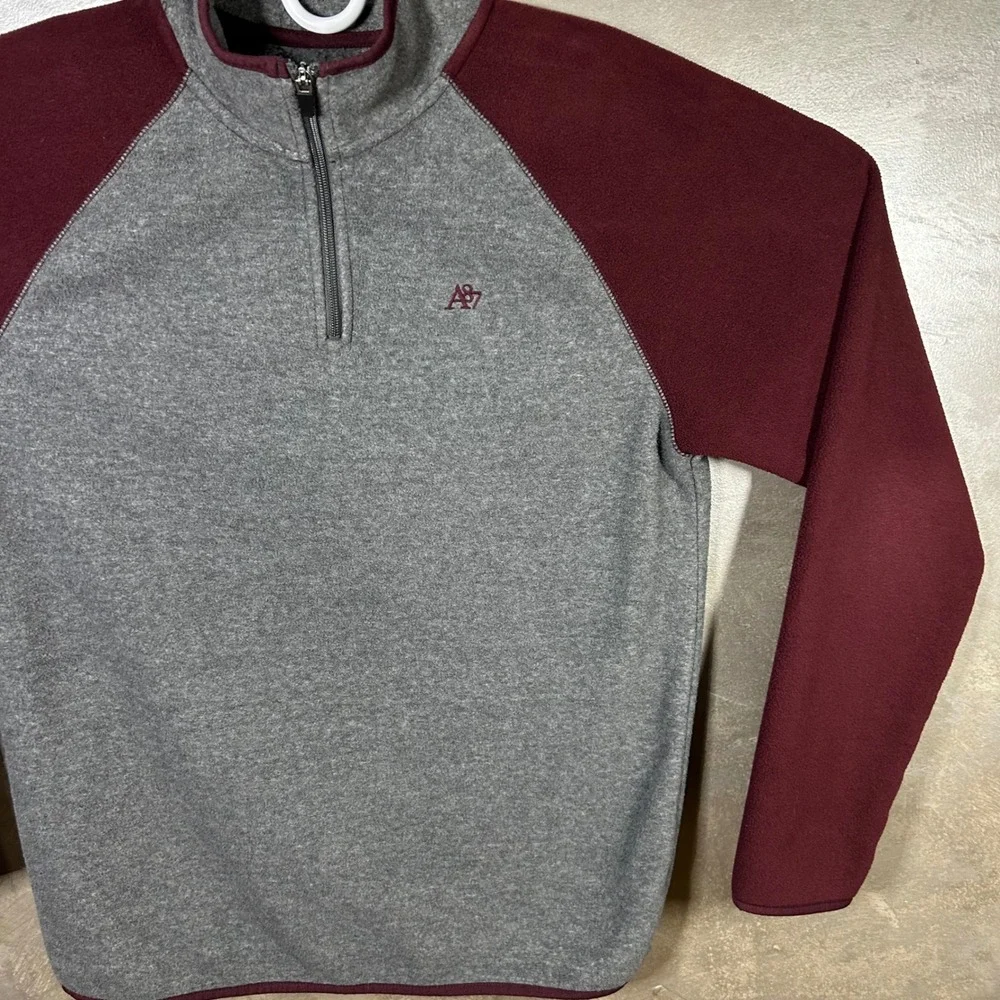 Aeropostale Men's Pullover Quarter Zip Fleece Sweater‎ Gray Maroon Medium